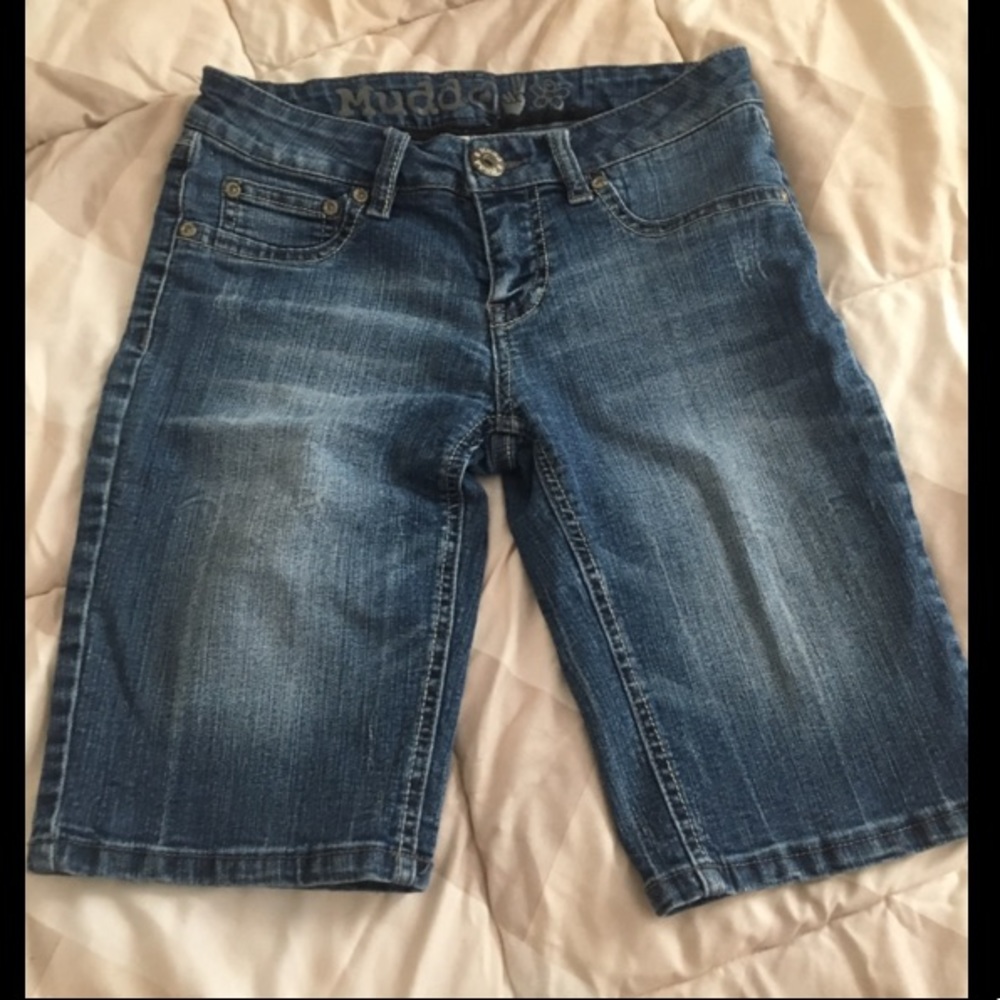 Mudd Size 0 Bermuda Jean Shorts
